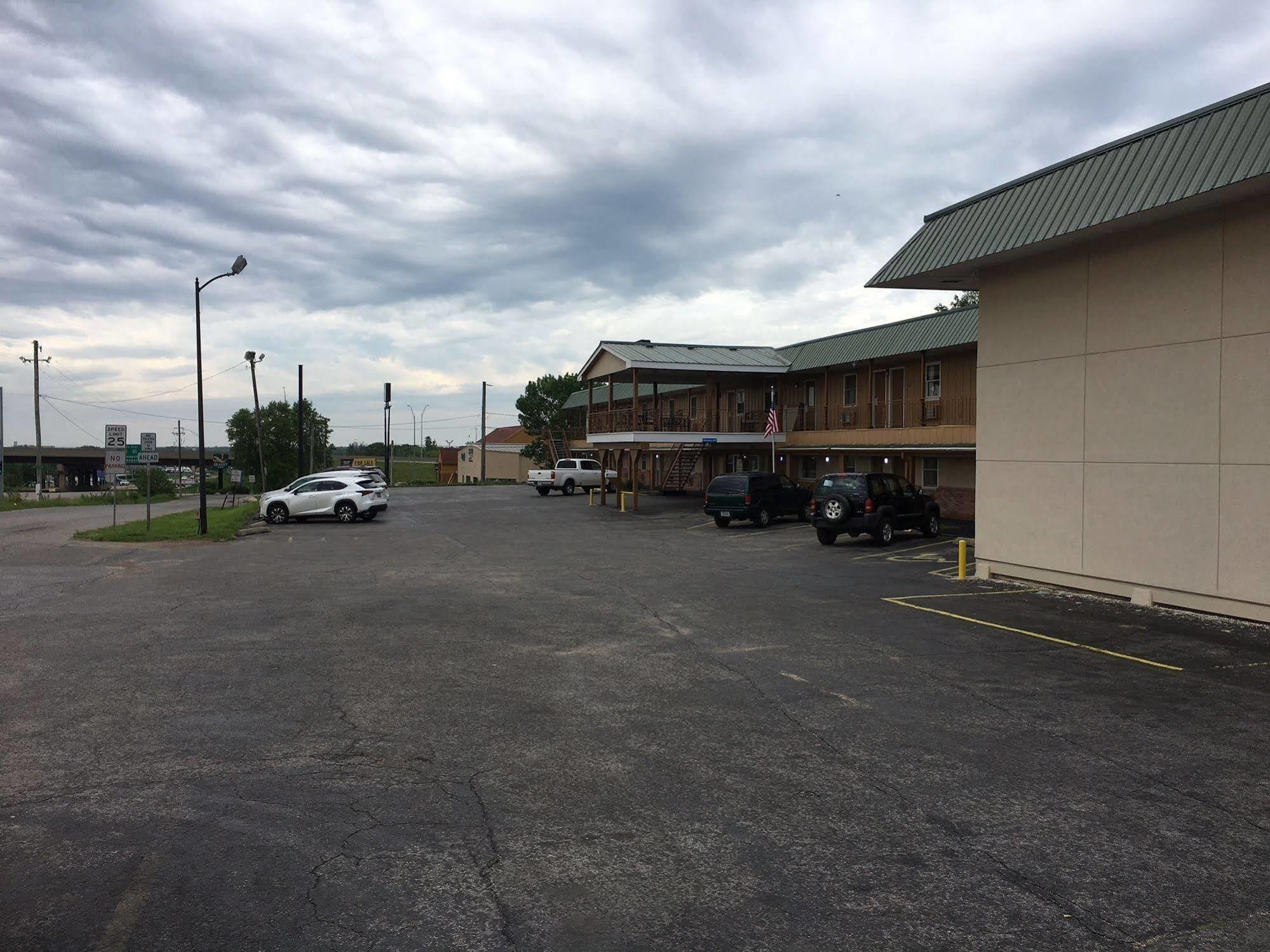 Red Roof Inn Des Moines Exterior foto